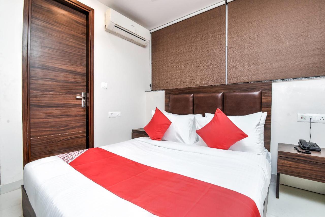 Oyo 74862 Shree Krishna Leela Hotel Manipal Ngoại thất bức ảnh